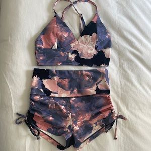 Floral workout set (shorts and sports bra)